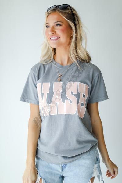 On Discount ● Nash Graphic Tee ● Dress Up - -1