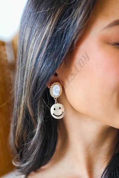 On Discount ● Cali Gold Smiley Face Drop Earrings ● Dress Up - -2