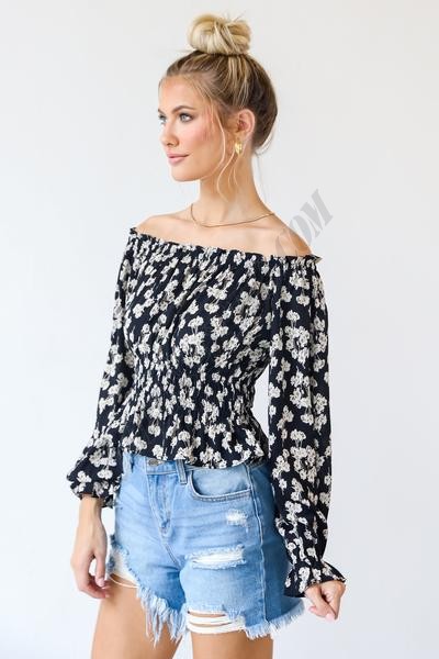 On Discount ● Irresistible Floral Off-the-Shoulder Blouse ● Dress Up - -5
