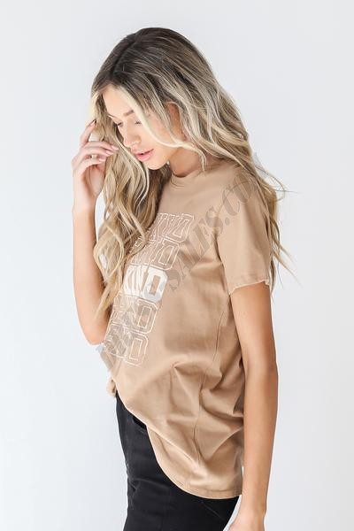 On Discount ● Be Kind Graphic Tee ● Dress Up - -9