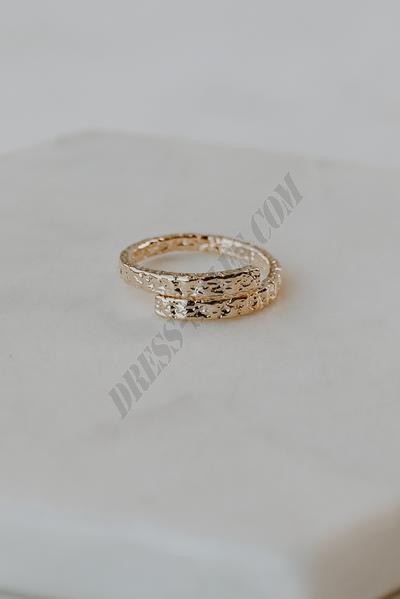 On Discount ● Lexi Gold Hammered Ring ● Dress Up - -1