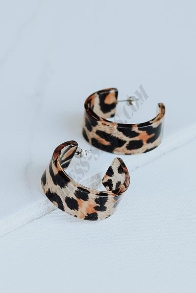 On Discount ● Noelle Leopard Acrylic Hoop Earrings ● Dress Up - -3