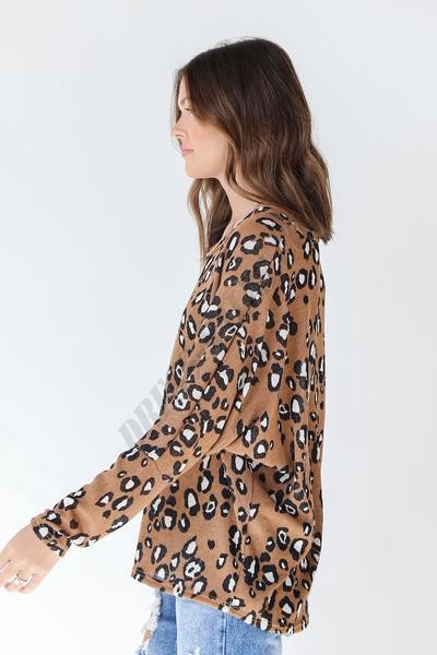 On Discount ● In The Wild Leopard Knit Top ● Dress Up - -7
