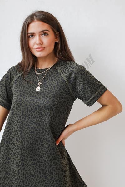 On Discount ● Wild Potential Leopard T-Shirt Dress ● Dress Up - -4