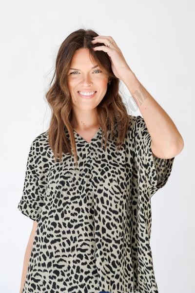On Discount ● Delightfully Wild Leopard Blouse ● Dress Up - -4