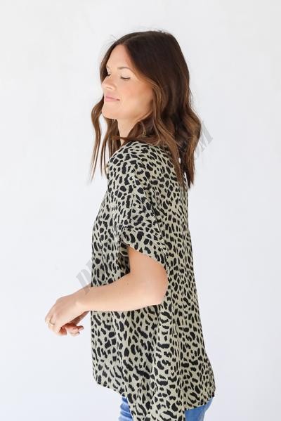 On Discount ● Delightfully Wild Leopard Blouse ● Dress Up - -2
