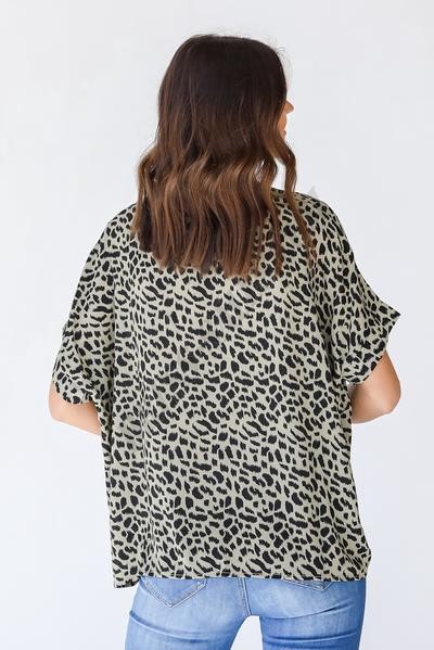 On Discount ● Delightfully Wild Leopard Blouse ● Dress Up - -3