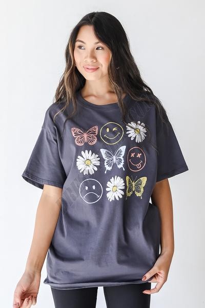 Daisy Dream Graphic Tee ● Dress Up Sales - -2