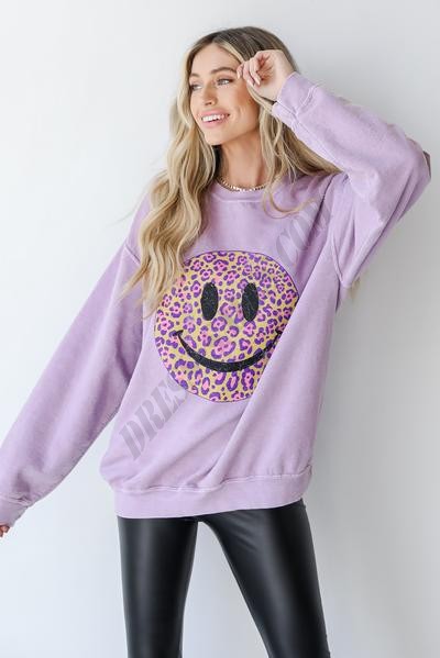 On Discount ● Smiley Face Pullover ● Dress Up - -0