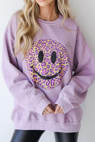 On Discount ● Smiley Face Pullover ● Dress Up - -4