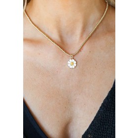 On Discount ● Kate Gold Daisy Necklace ● Dress Up